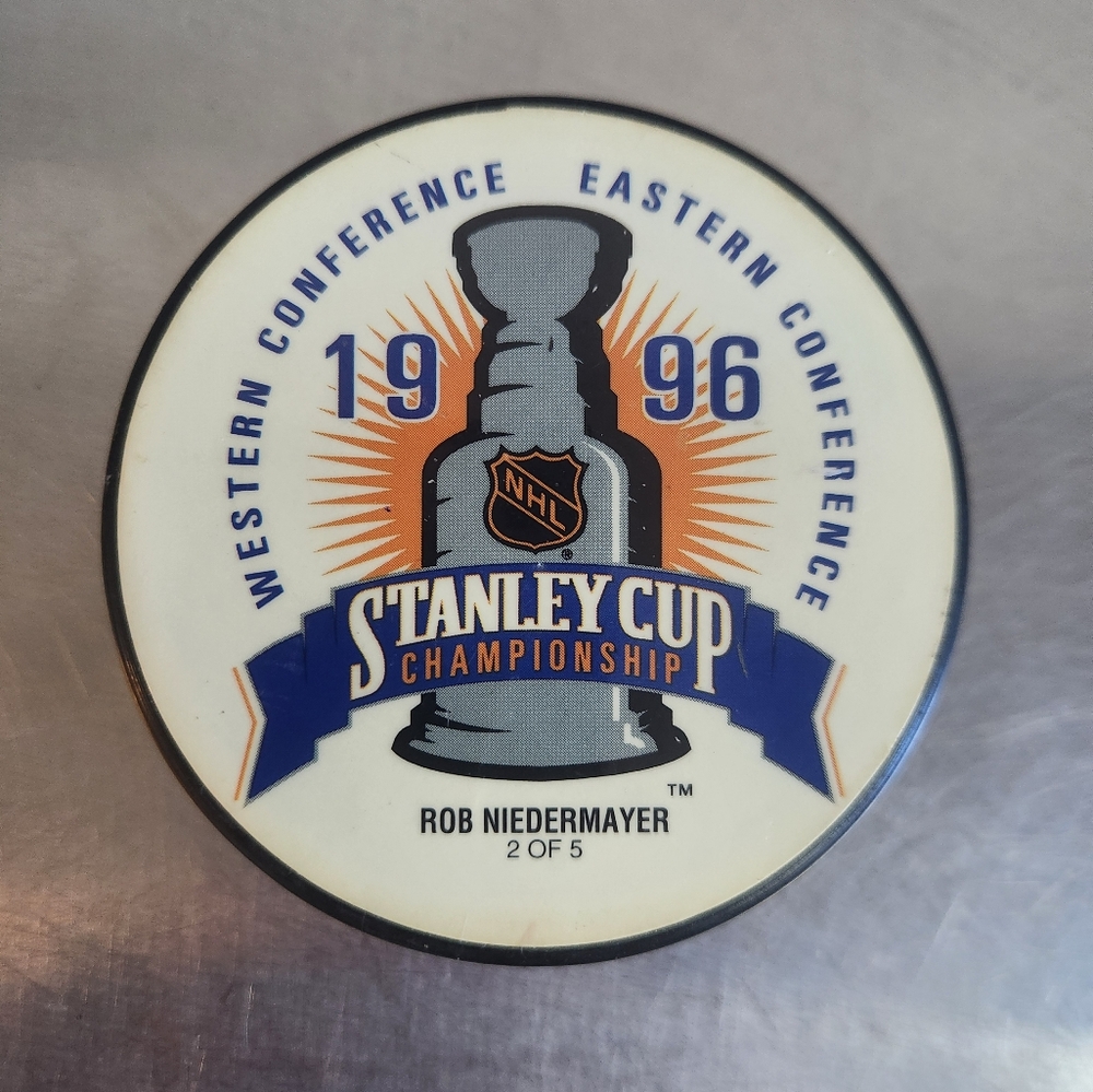 Rob Niedermayer Puck Florida Panthers - Picture 2 of 2